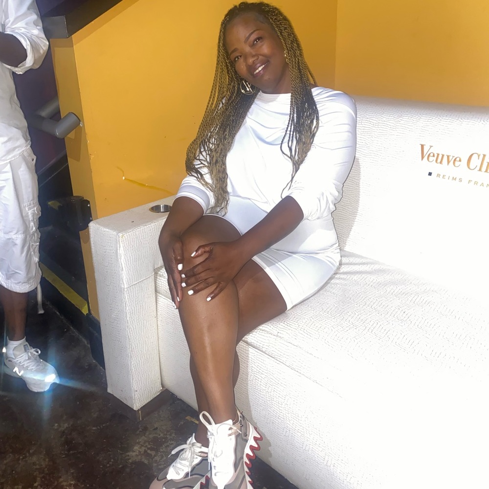 Meet your Posher, Anika